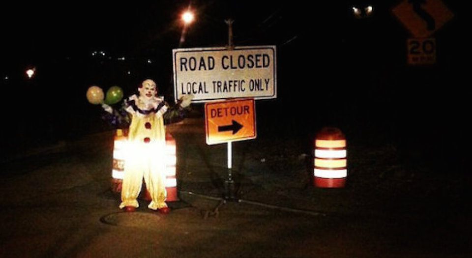 Clownpocalypse: urban legends in the internet age