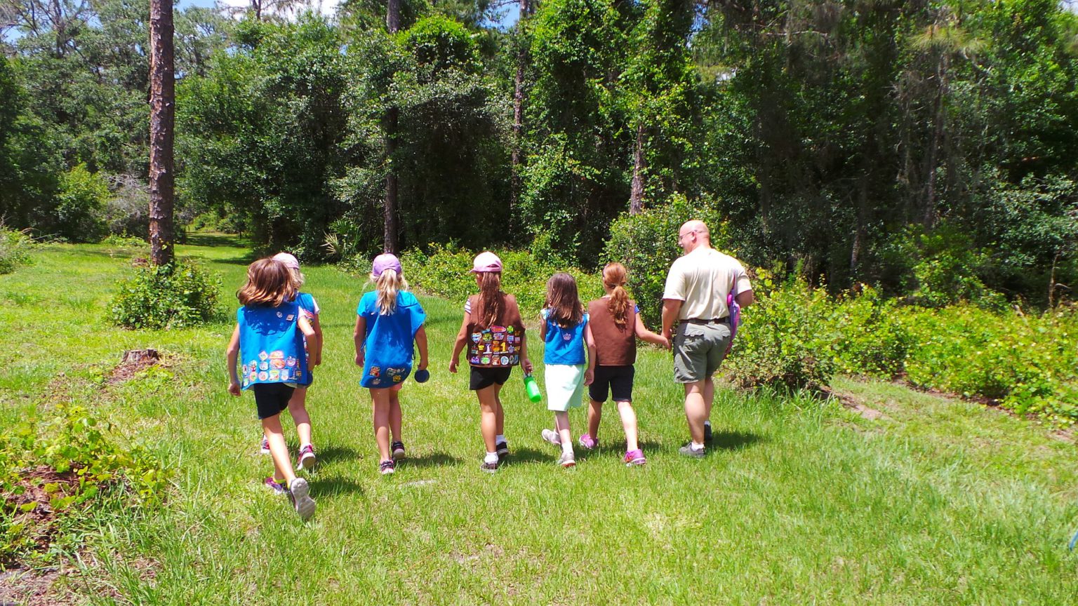 Both sides are wrong about the Girl Guides