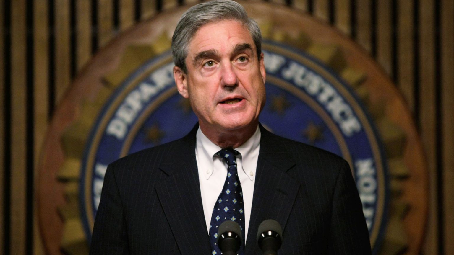 Mueller joins the Resistance