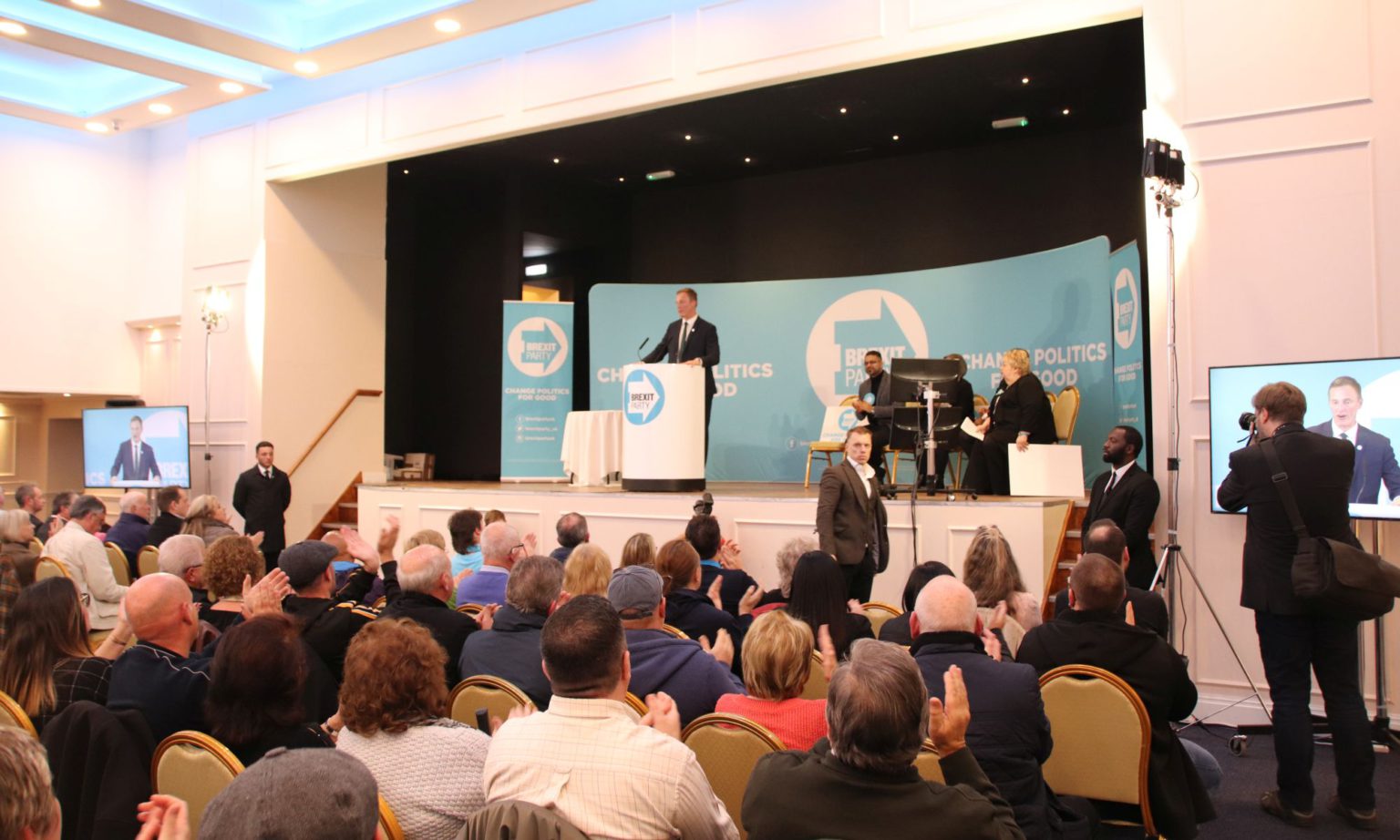 Martin Daubney MEP addresses a Brexit Party rally in Wollaston