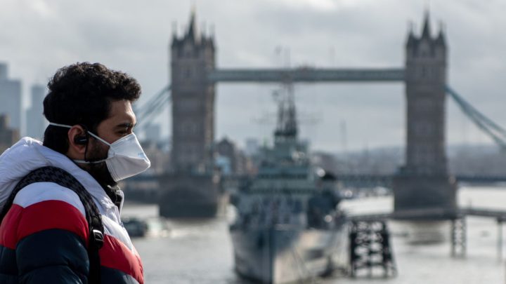 Covid-19: stop politicising the pandemic