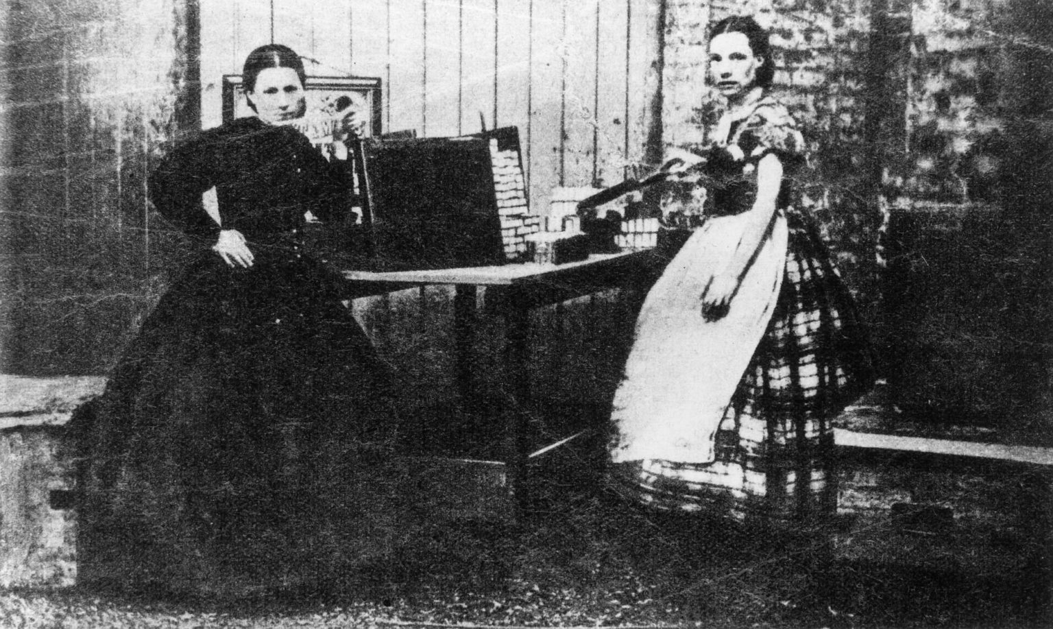 Match-girls at Bryant and May's shortly before their famous strike, circa 1888.