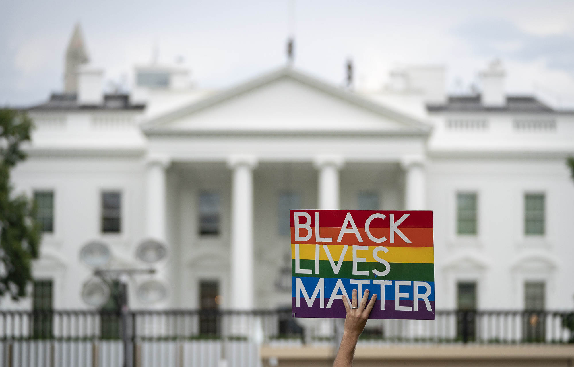 Protesters gather near the White House, 22 June 2020 in Washington, DC.