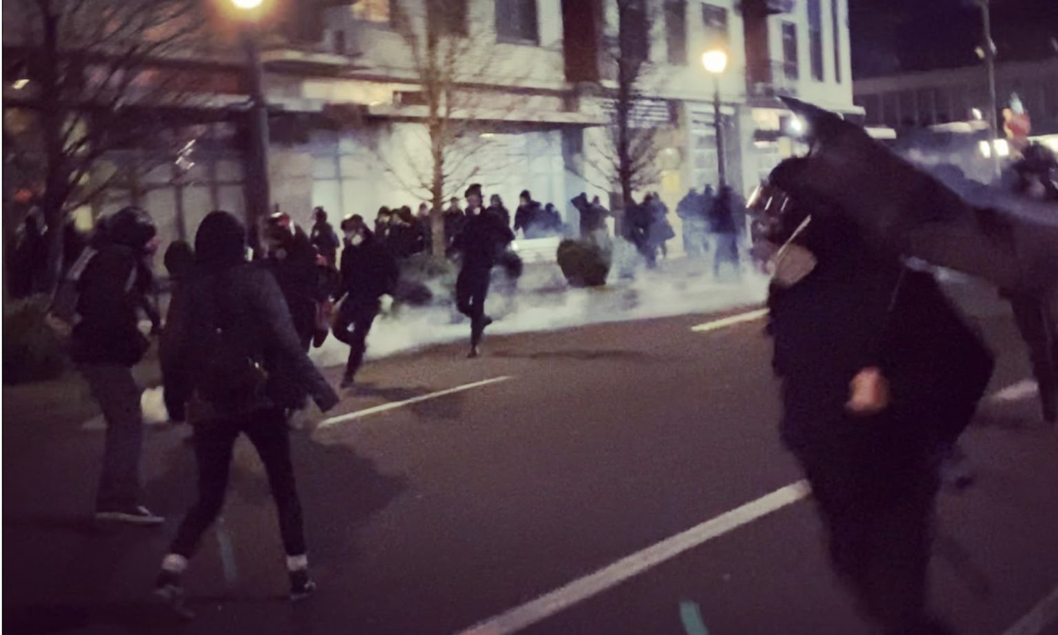 Rioters move in on an ICE facility on the night of Joe Biden’s inauguration. Portland, Oregon. 20 January, 2021.