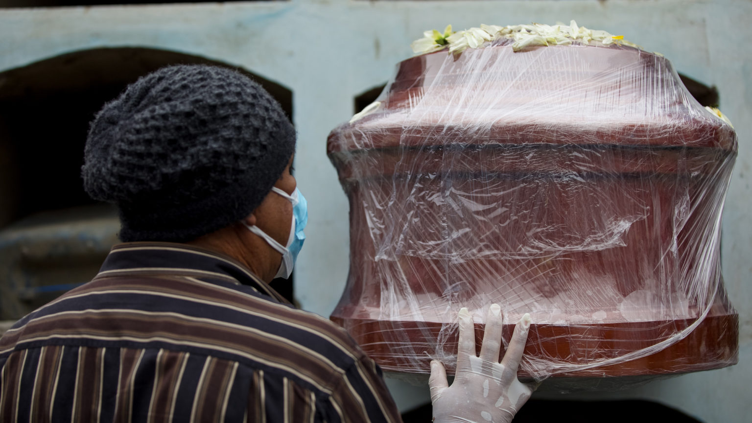 Peru: world’s strictest lockdown and world’s highest death rate