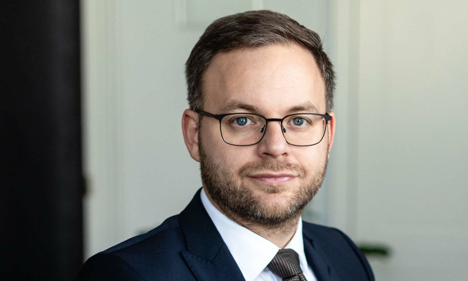 Балаж орбан. Балаж орбан. Такер карлсон орбан балаж. Орбан смеется. Орбан.