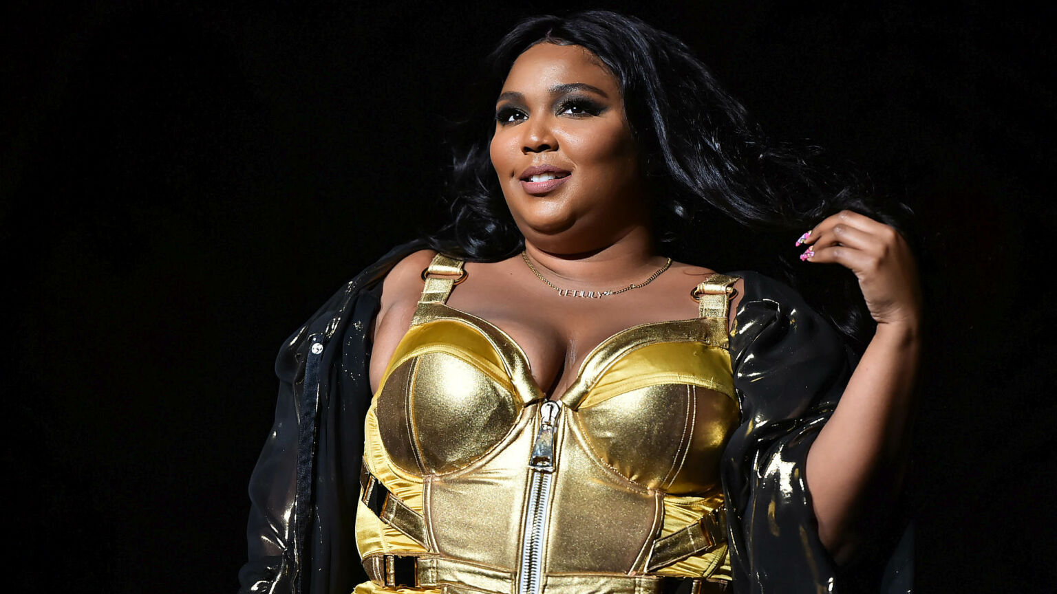 Does Twitter co-write Lizzo’s songs now?