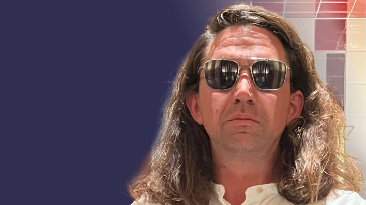 Monarchy vs democracy