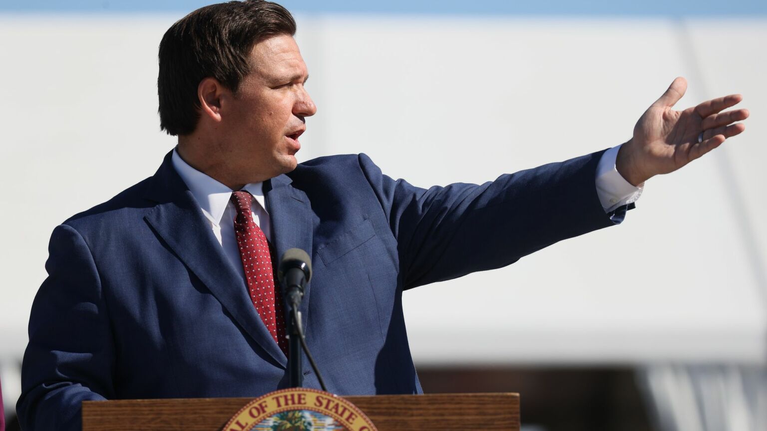 The limits of Ron DeSantis’ migrant stunt