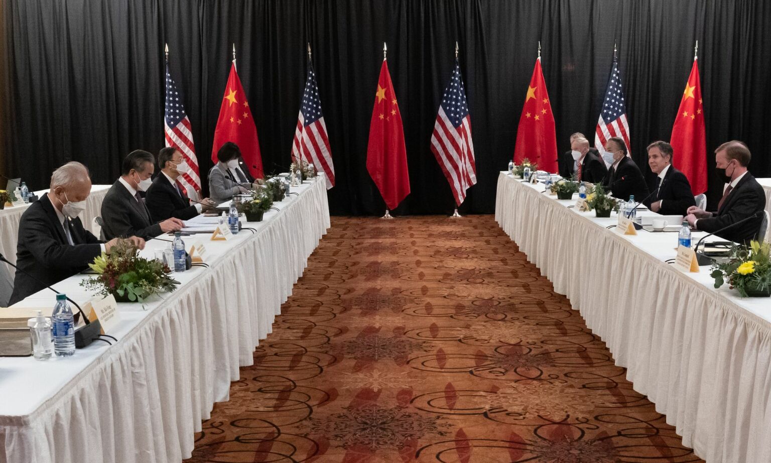 American and Chinese representatives at the United States-China summit meeting in Anchorage, Alaska, 18 March, 2021.