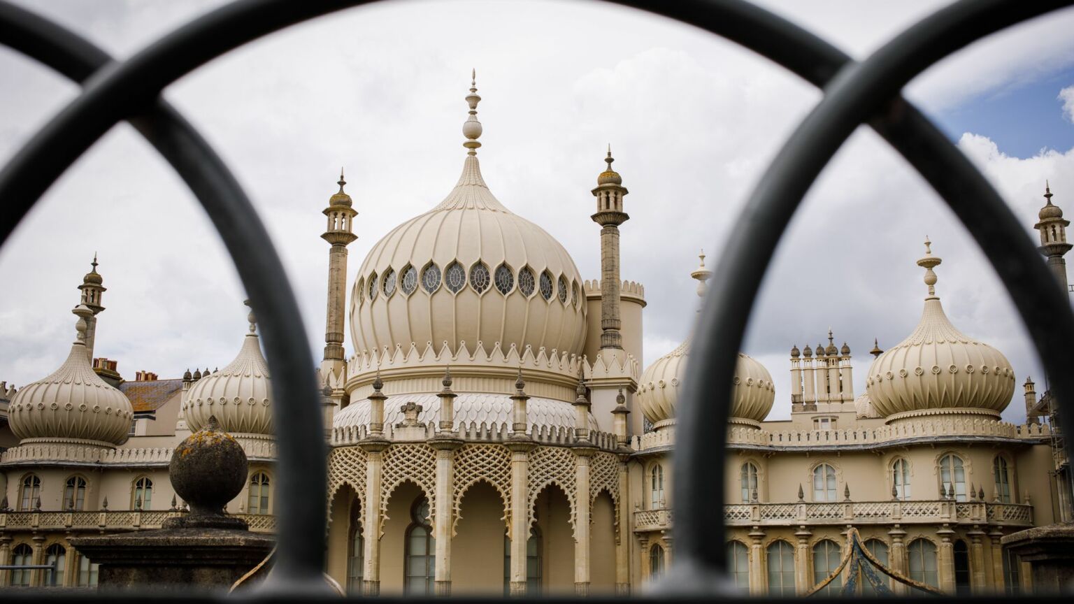 Brighton: caught between red and green