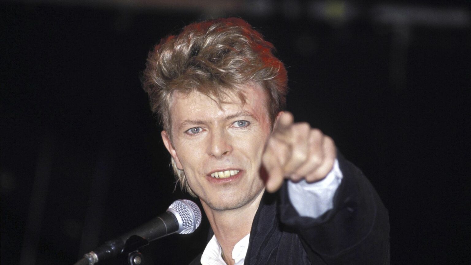 How David Bowie predicted the trans movement