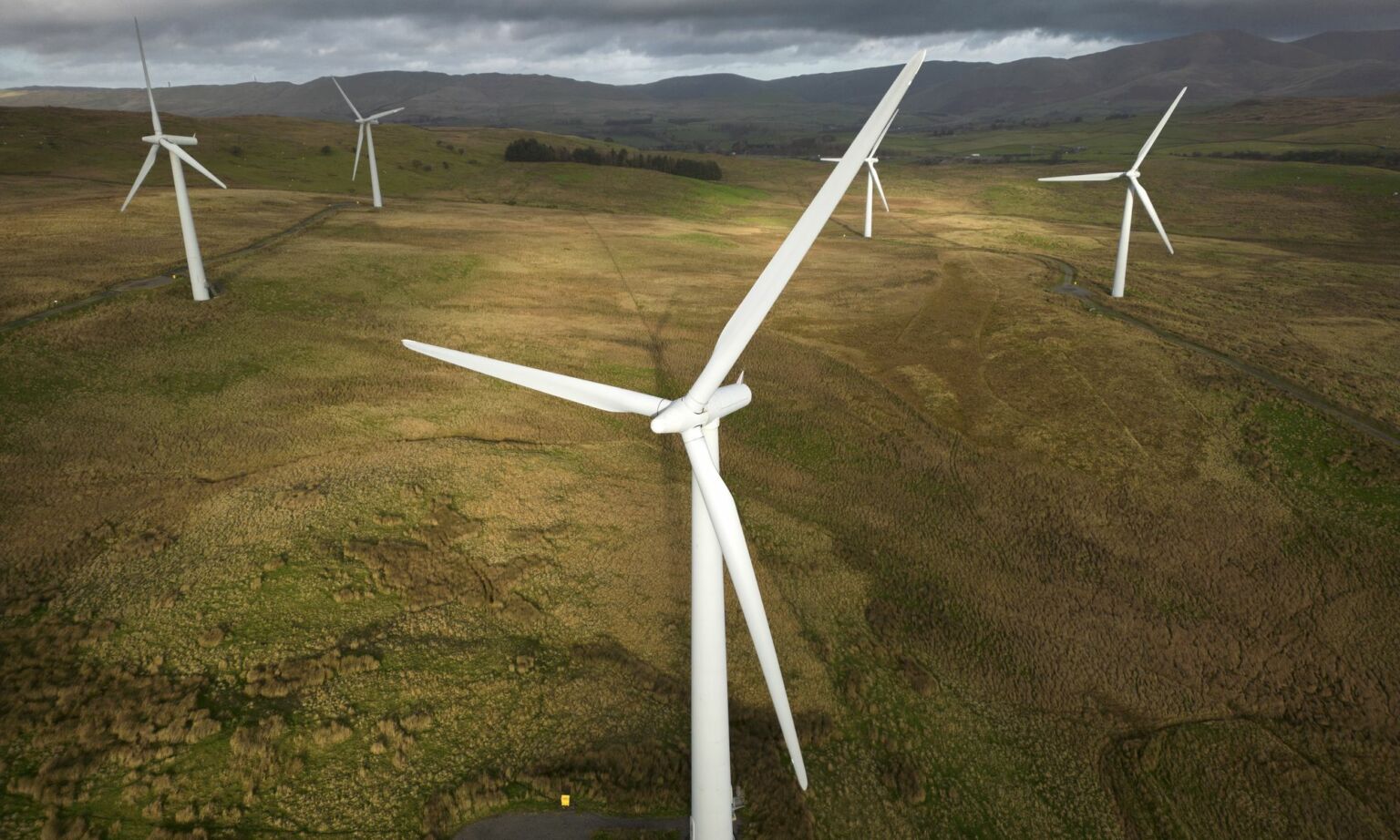Wind turbines in Lambrigg, England, 2022.