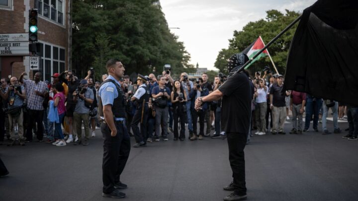 Americans have no truck with the anti-Semitism of the elites