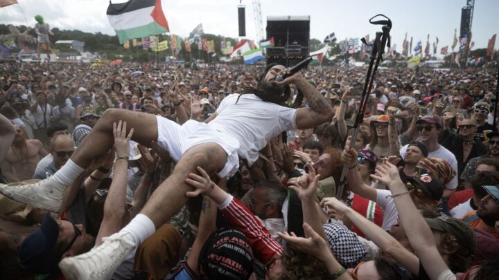 Beware poshos cosplaying as punks