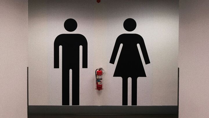 Mixed-sex changing rooms are putting women at needless risk