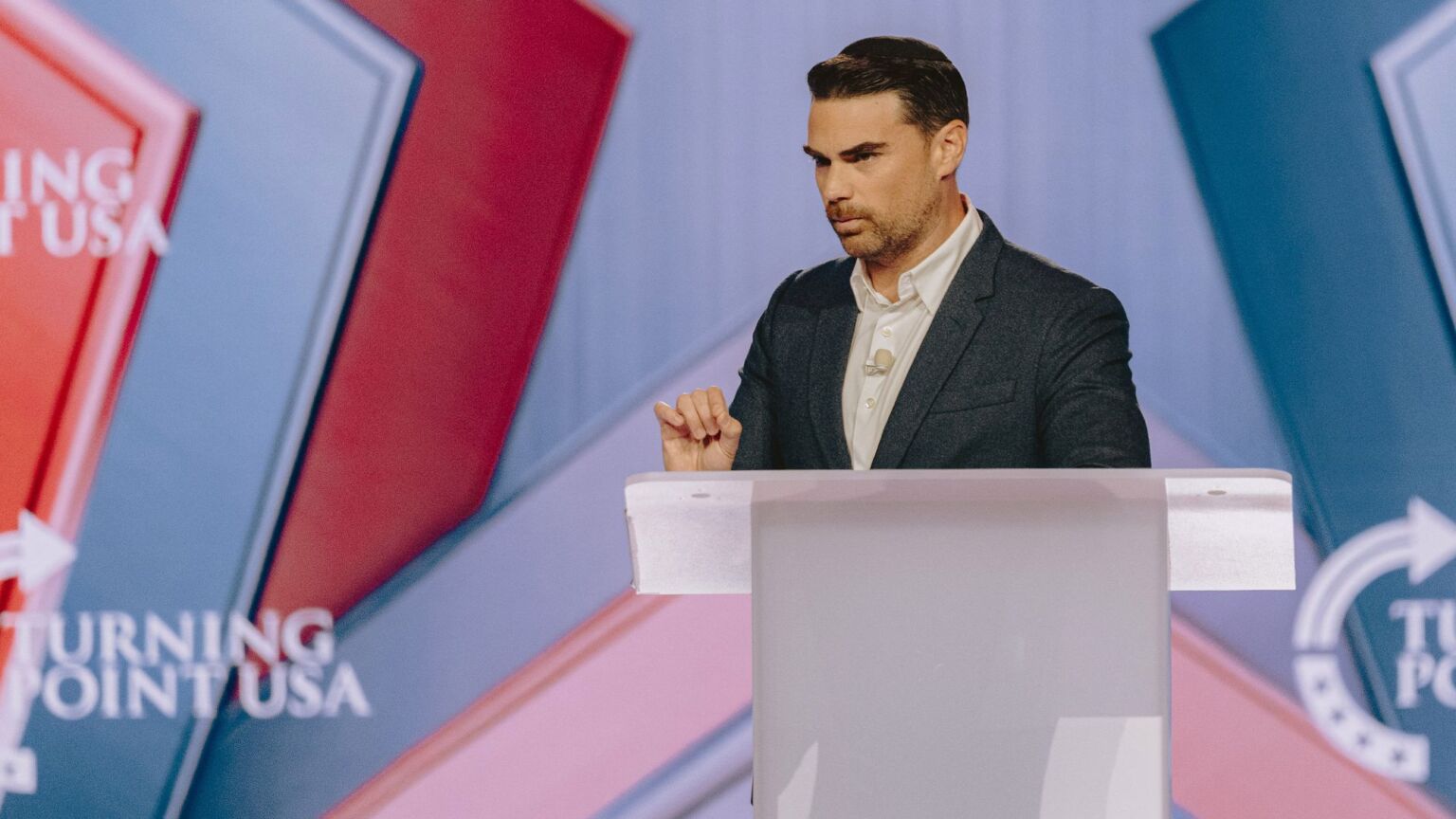 Ben Shapiro vs the crank right