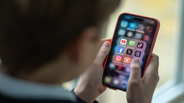 Only parents should decide if their kids use social media